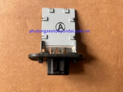 Trở quạt giàn lạnh xe Hyundai